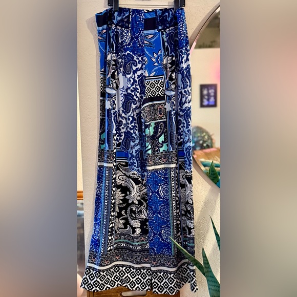 Chico’s Travelers The Ultimate Fit Palazzo Pull-on Pants size 1 multicolored - Picture 3 of 4